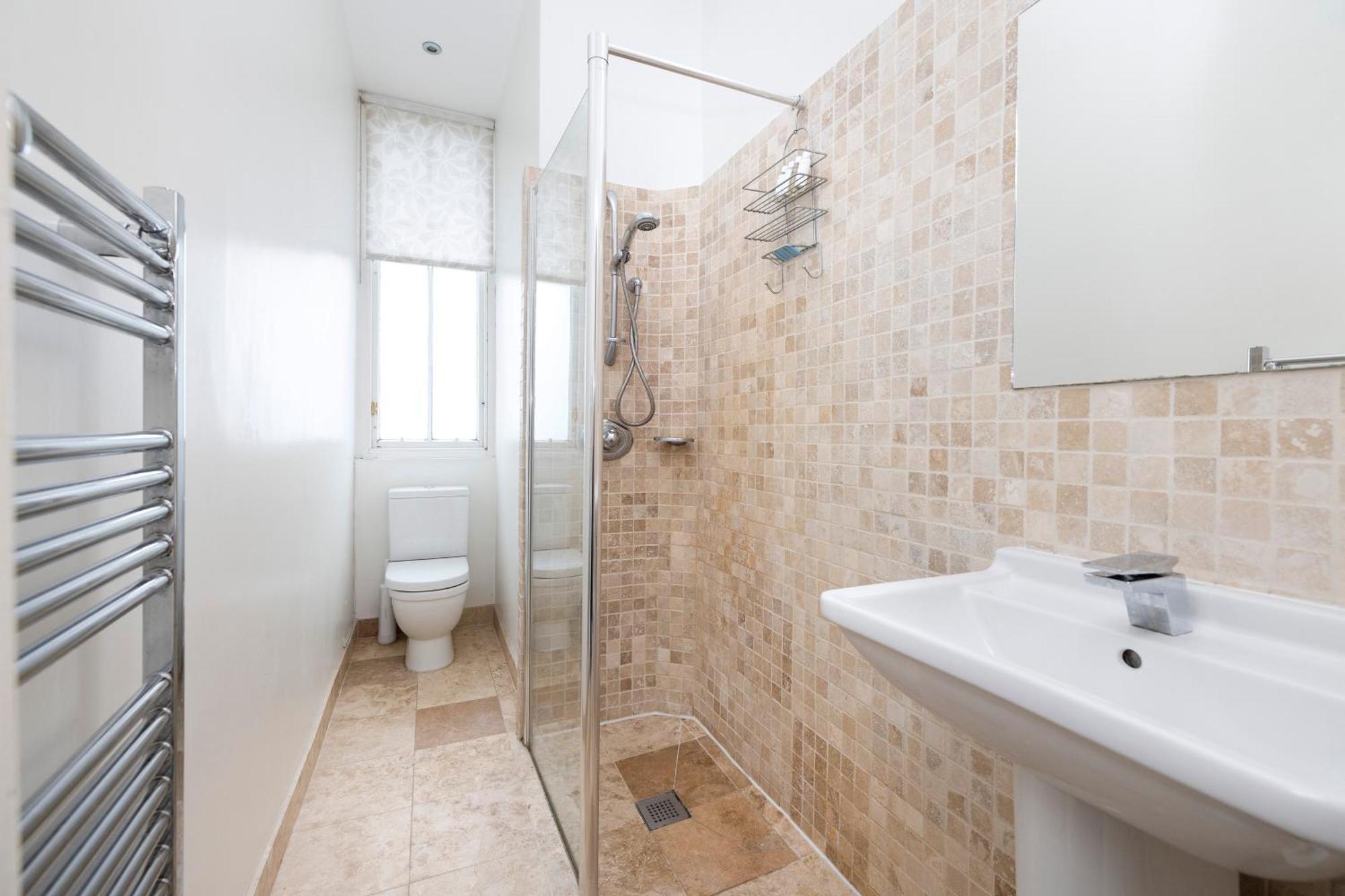 Tasteful 1-bedroom Near Meadows Apartment EDI